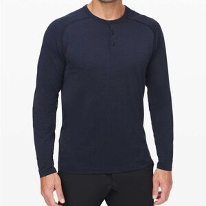 Lululemon Metal Vent Tech Long Sleeve Henley 
Mineral Blue / True Navy size xl